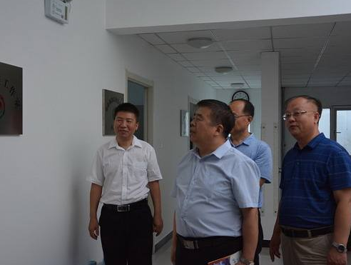 司法部、司法局領(lǐng)導(dǎo)蒞臨粵泰司法鑒定所調(diào)研指導(dǎo)工作